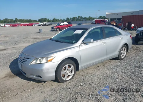 2007 Toyota Camry Le z USA, uszkodzony, nr VIN 4T1BE46K57U511762
